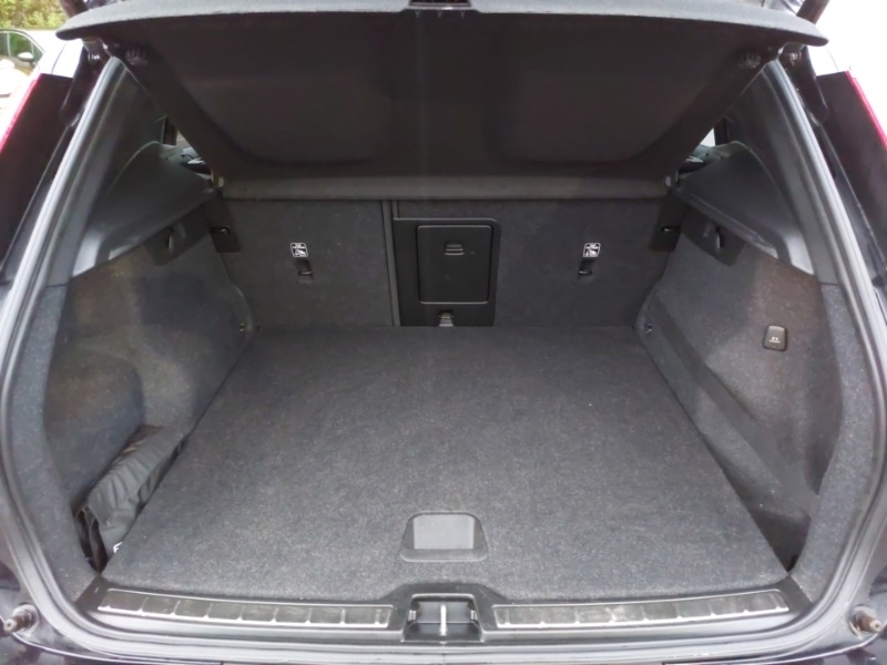 Used Volvo XC40 2021 for sale - 76537174: Photo 8