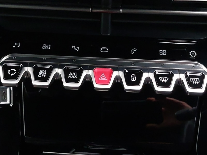 Used Peugeot 2008 2023 for sale - 76816165: Photo 17