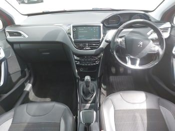 Used Peugeot 2008 2018 for sale - 78921560: Photo