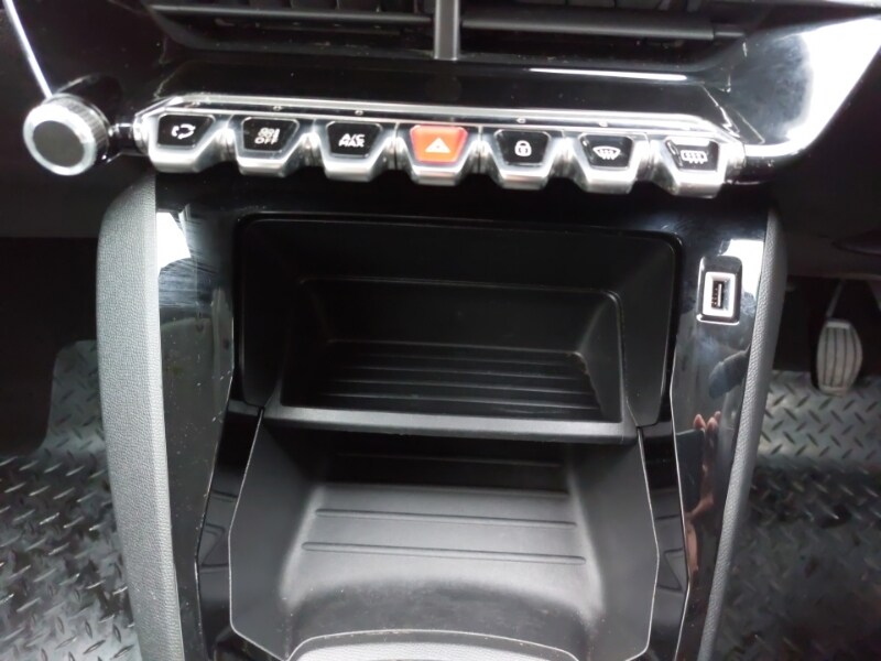 Used Peugeot 208 2020 for sale - 77454131: Photo 19