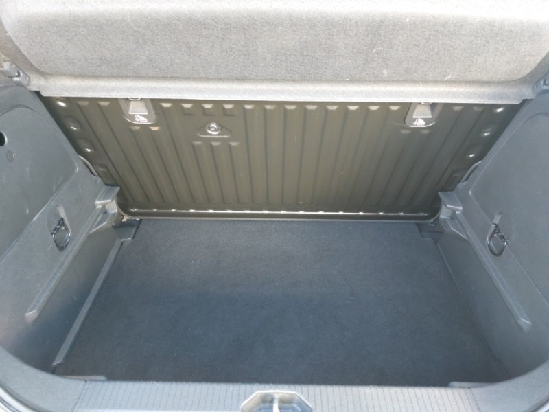 Used Vauxhall Corsa 2015 for sale - 77223781: Photo 8