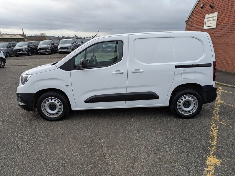 Used Vauxhall Combo 2022 for sale - 77937352: Photo 4