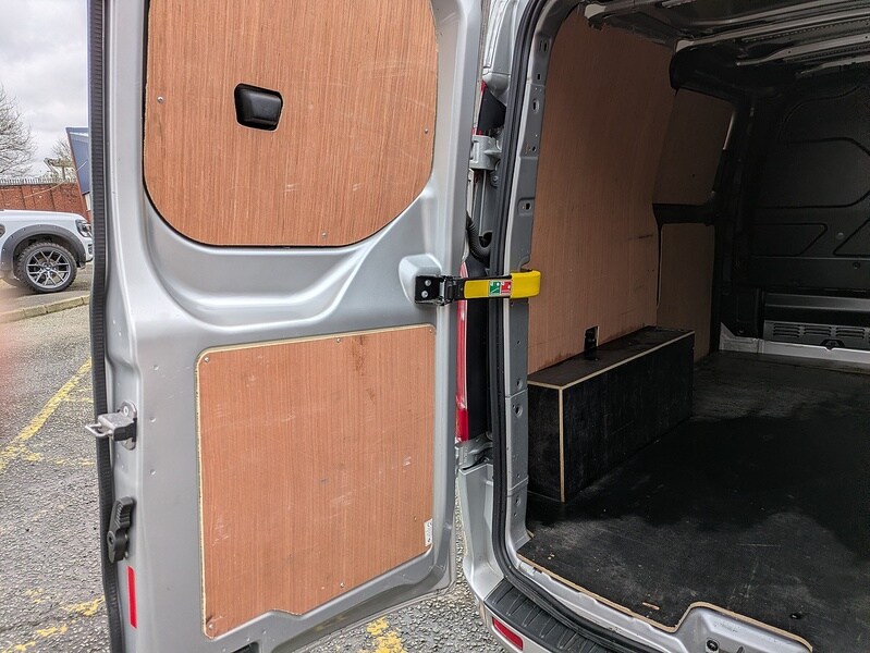 Used Ford Transit Custom for sale - 77937369: Photo 10