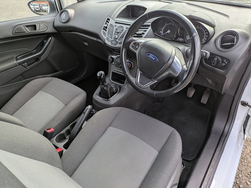 Used Ford Fiesta 2015 for sale - 78065130: Photo 10