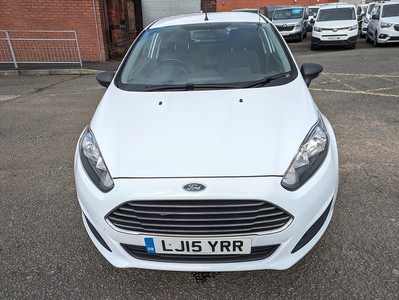 Used Ford Fiesta 2015 for sale - 78065130: Photo 2
