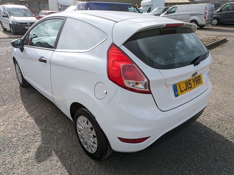 Used Ford Fiesta 2015 for sale - 78065130: Photo 5