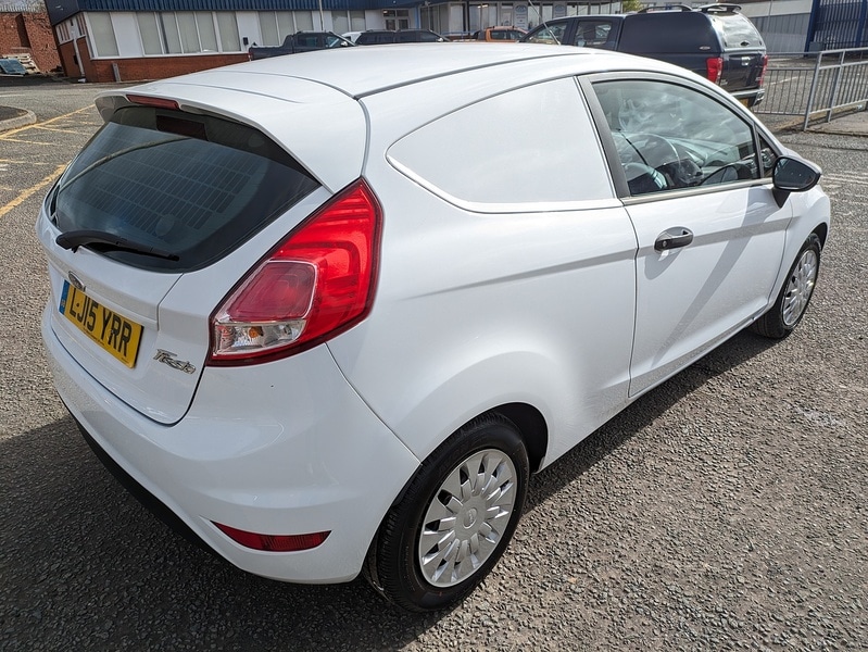 Used Ford Fiesta 2015 for sale - 78065130: Photo 7