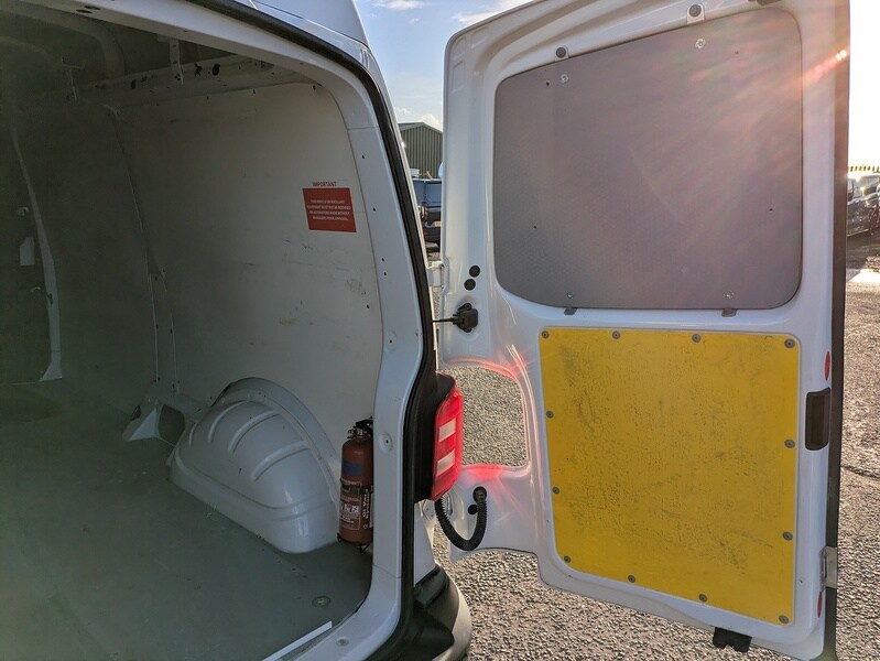 Used Volkswagen Transporter 2018 for sale - 77937437: Photo 10