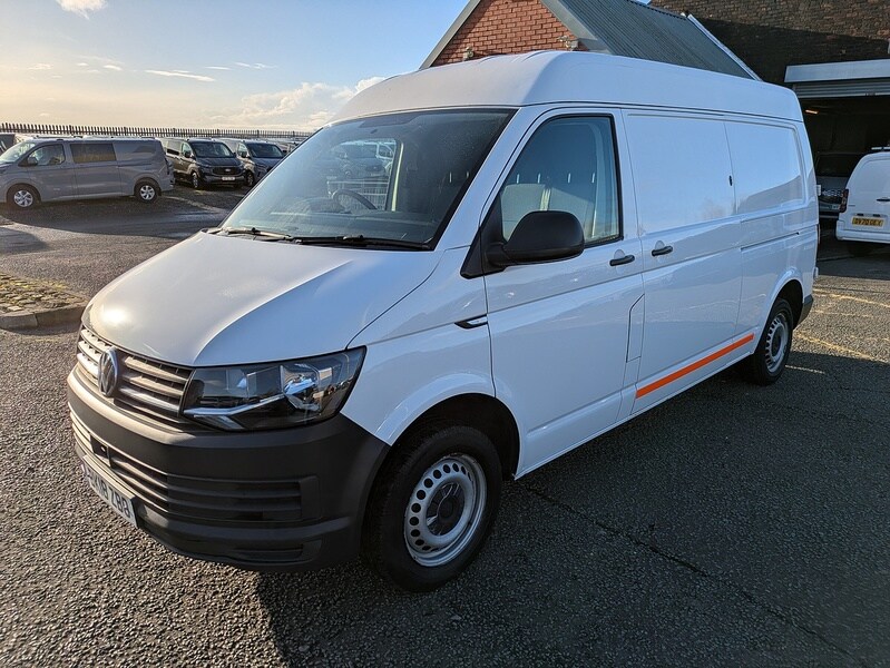 Used Volkswagen Transporter 2018 for sale - 77937437: Photo 3