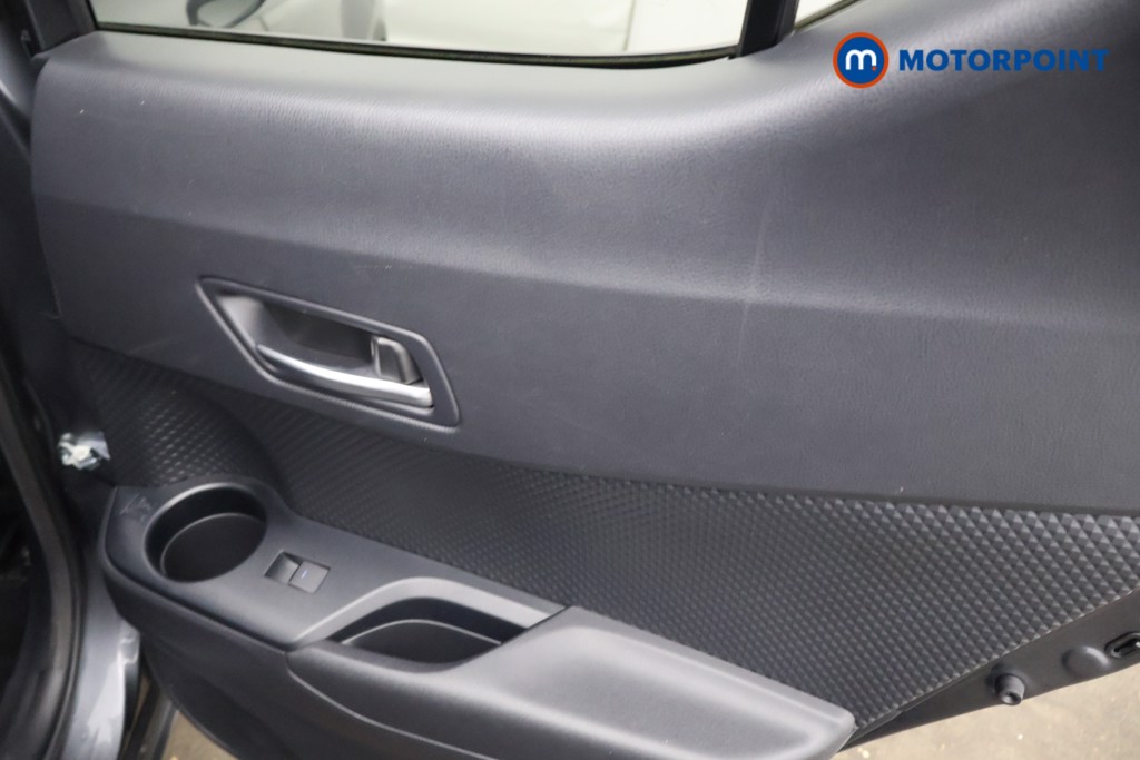 Used Toyota C-HR for sale - 76735920: Photo 27