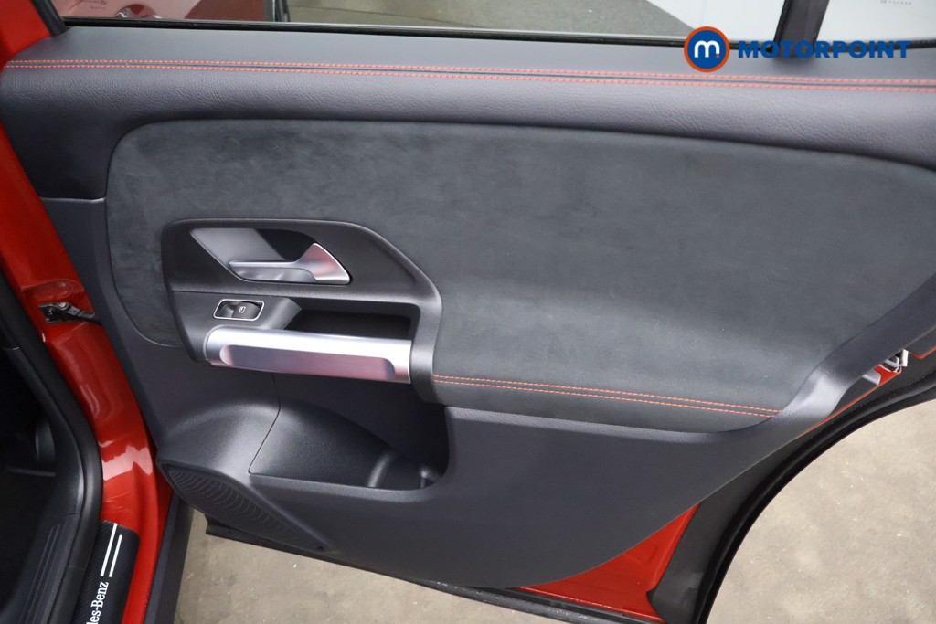 Used Mercedes-Benz GLB 2023 for sale - 77849023: Photo 21