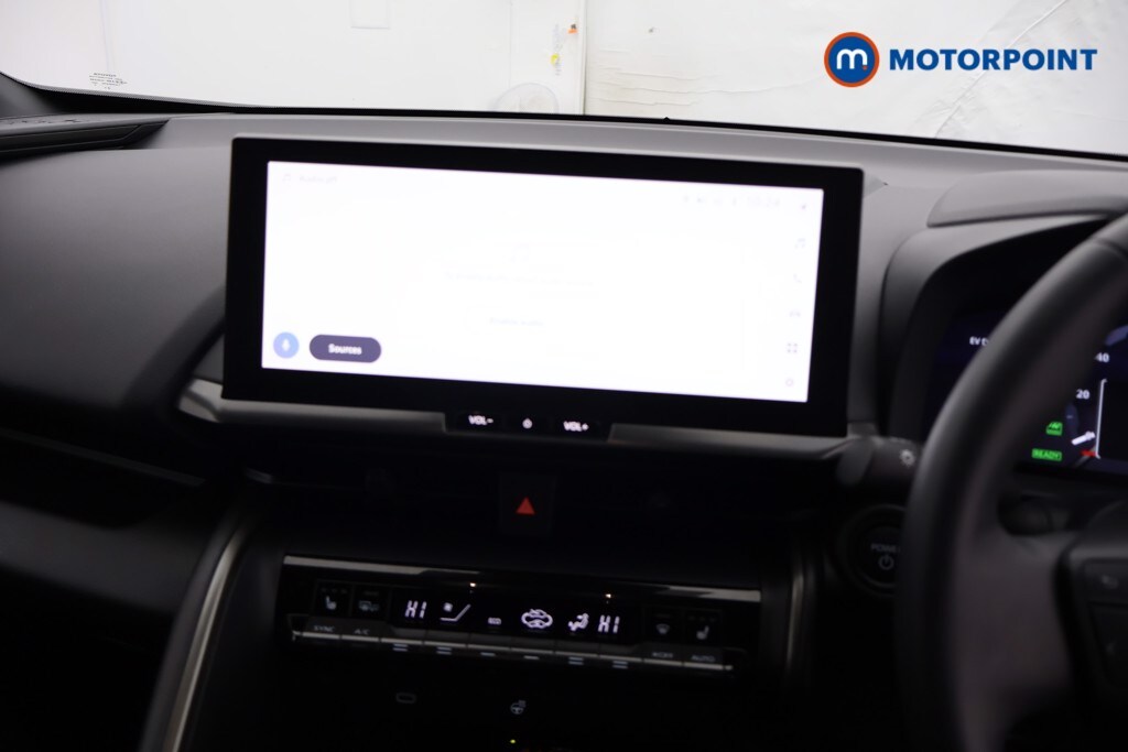 Used Toyota C-HR 2024 for sale - 77888950: Photo 15