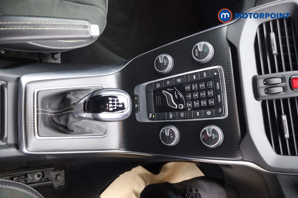 Used Volvo V40 2019 for sale - 77128392: Photo 17