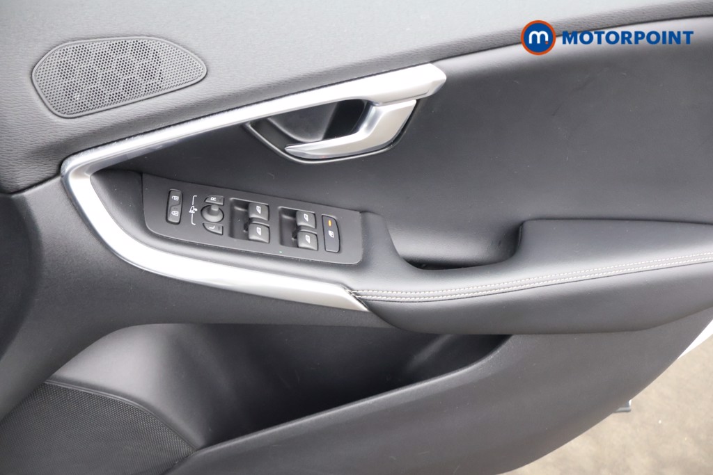 Used Volvo V40 2019 for sale - 77128392: Photo 20