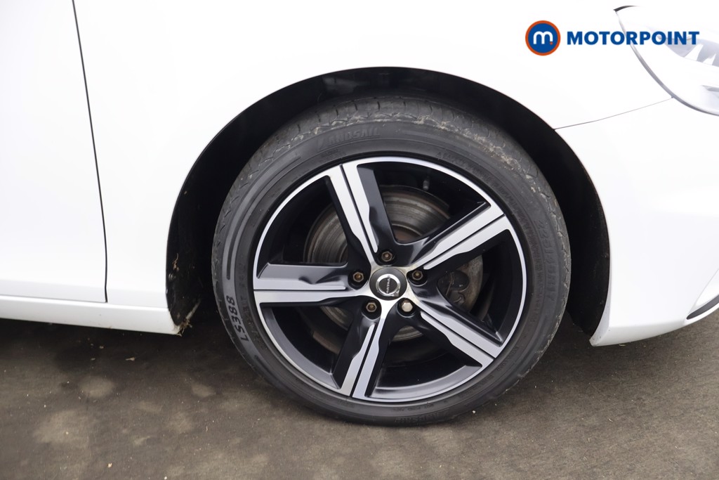 Used Volvo V40 2019 for sale - 77128392: Photo 32