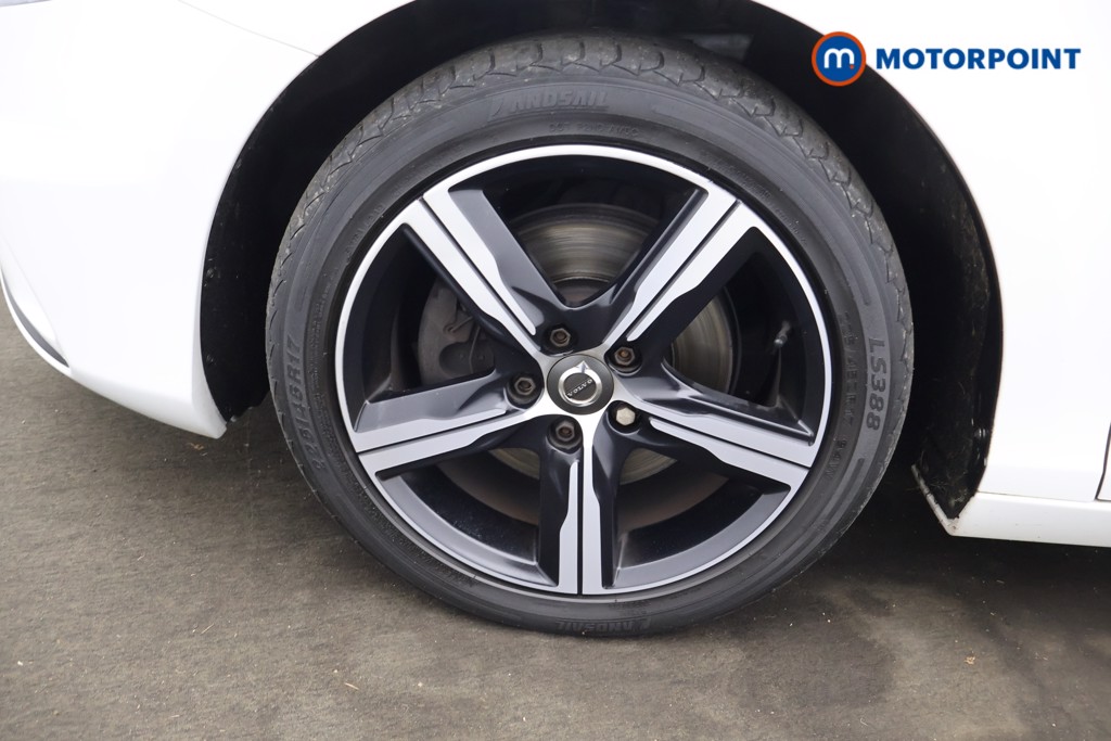 Used Volvo V40 2019 for sale - 77128392: Photo 35