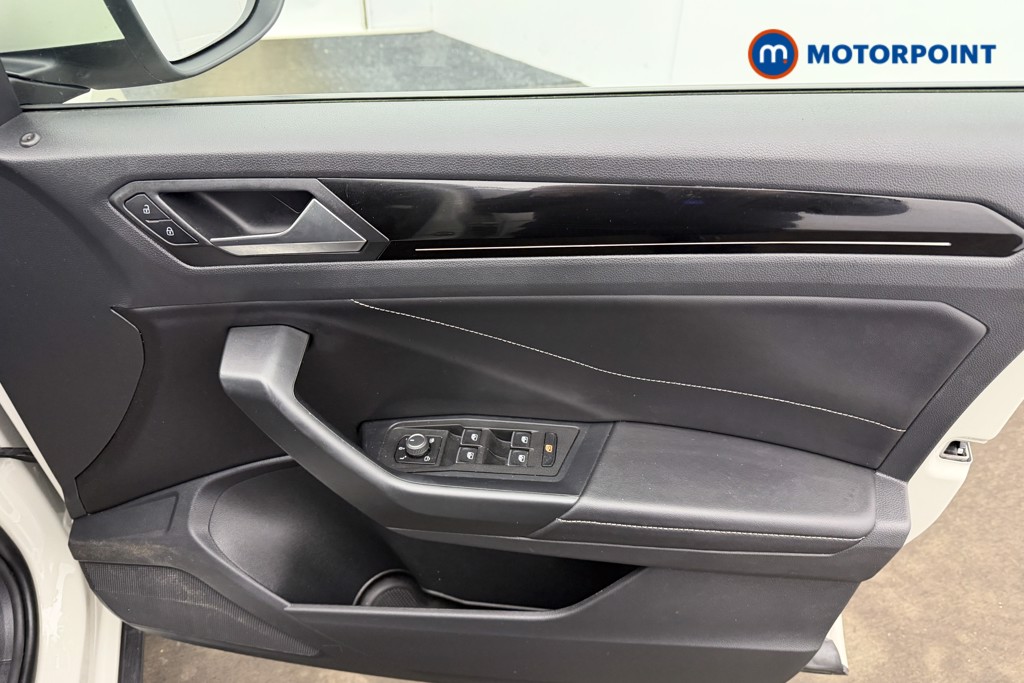 Used Volkswagen T-Roc 2024 for sale - 77718905: Photo 18