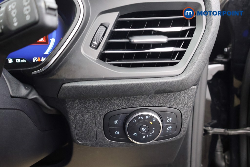 Used Ford Focus 2023 for sale - 76969288: Photo 15