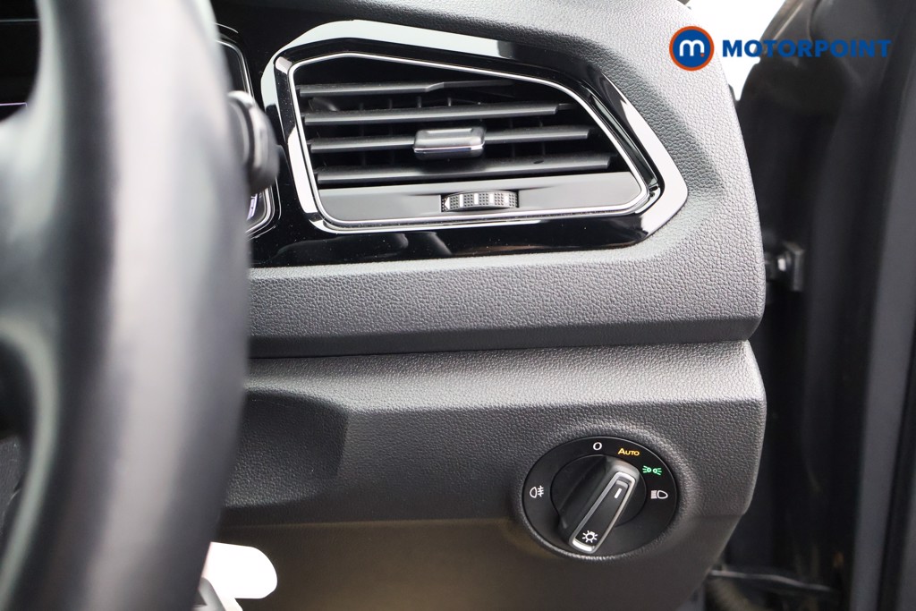 Used Volkswagen T-Roc 2021 for sale - 77966087: Photo 15