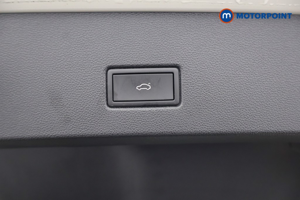 Used Volkswagen T-Roc 2024 for sale - 77225997: Photo 32