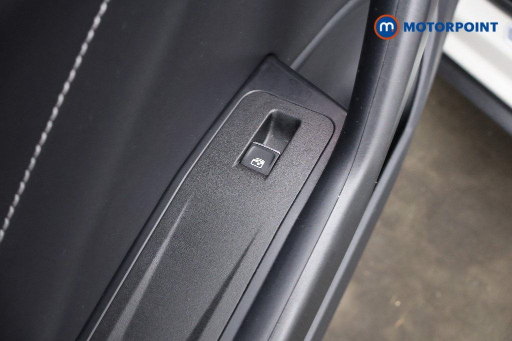 Used Volkswagen T-Roc 2024 for sale - 77225997: Photo 37