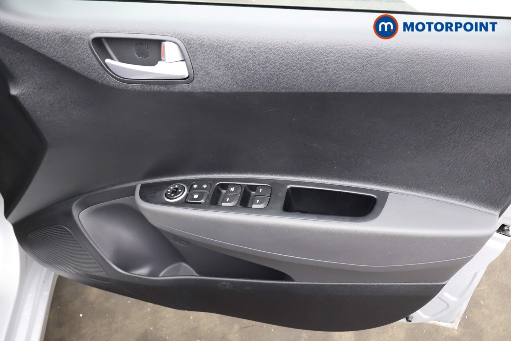 Used Hyundai i10 2017 for sale - 77161193: Photo 20