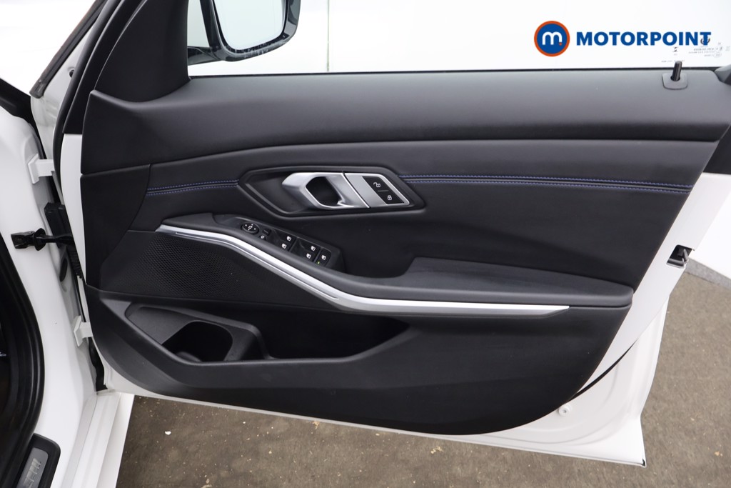 Used BMW 3 Series 2023 for sale - 76685126: Photo 16