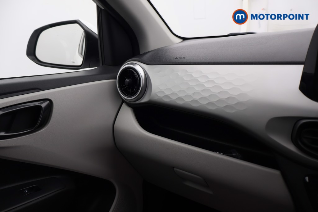 Used Hyundai i10 2021 for sale - 77653911: Photo 17