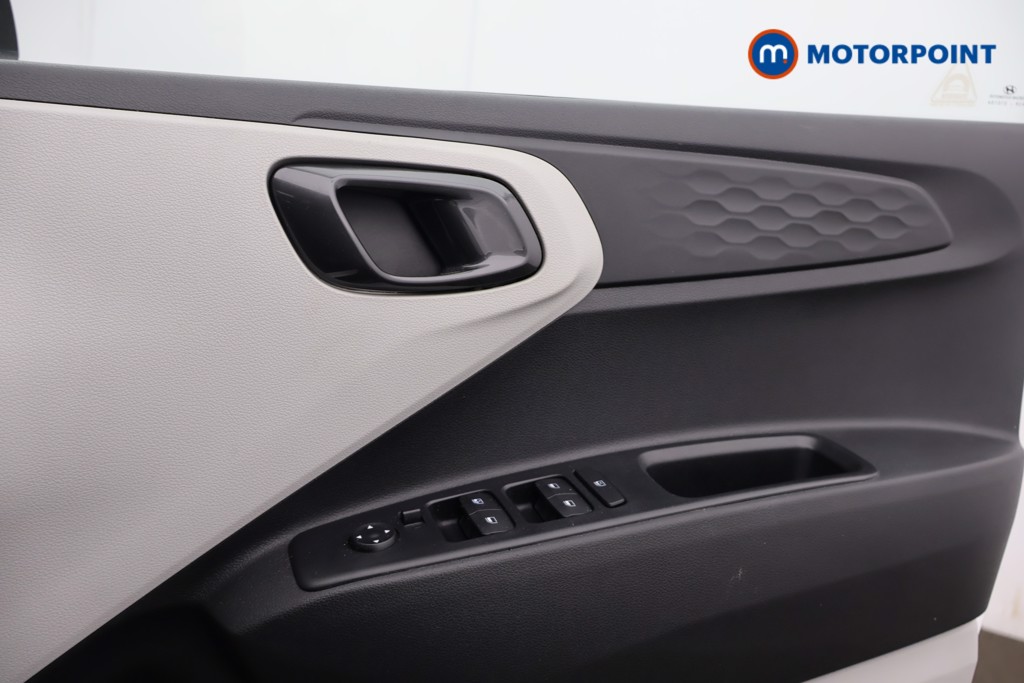 Used Hyundai i10 2021 for sale - 77653911: Photo 18