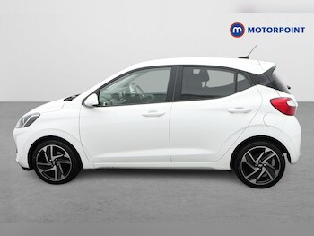 Used Hyundai i10 2021 for sale - 77653911: Photo
