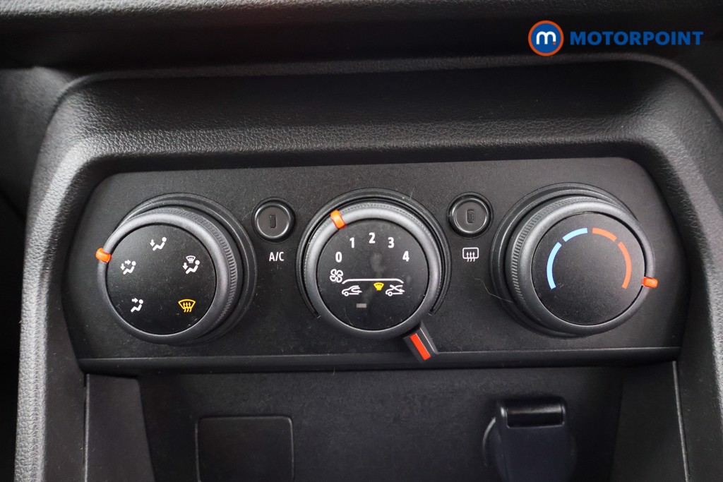 Used Dacia Sandero 2023 for sale - 76542502: Photo 18