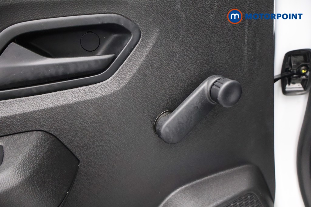 Used Dacia Sandero 2023 for sale - 76542502: Photo 39