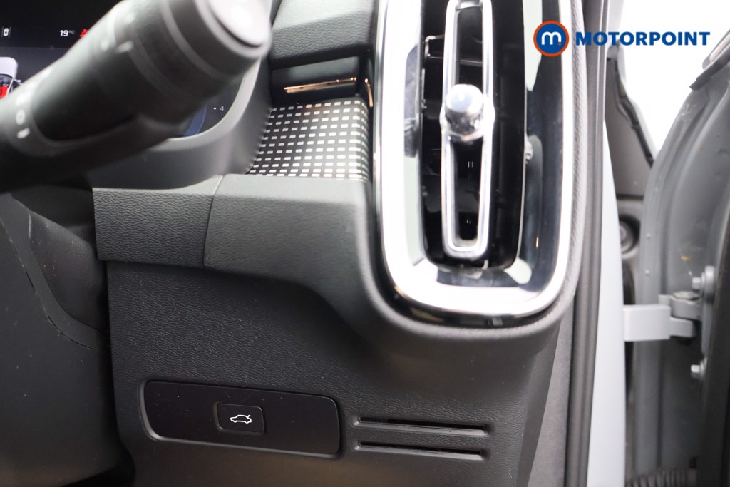 Used Volvo XC40 2024 for sale - 76181671: Photo 15