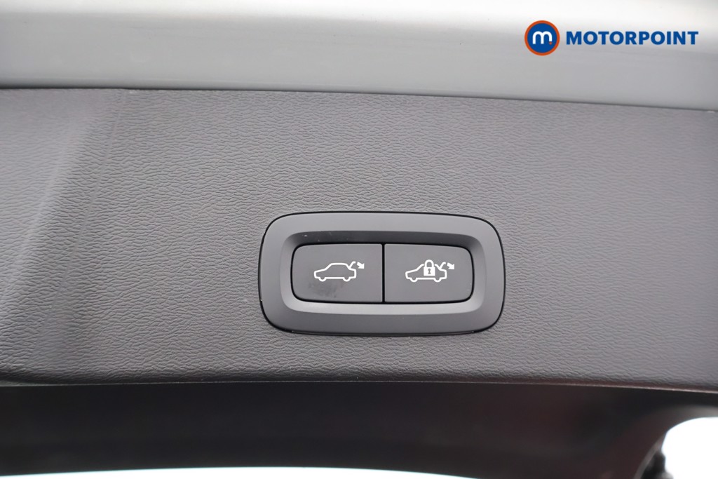 Used Volvo XC40 2024 for sale - 76181671: Photo 32