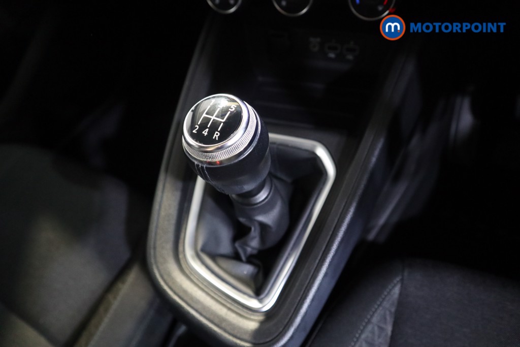 Used Renault Clio 2019 for sale - 76653677: Photo 17