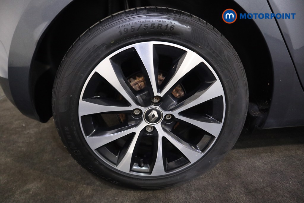 Used Renault Clio 2019 for sale - 76653677: Photo 25