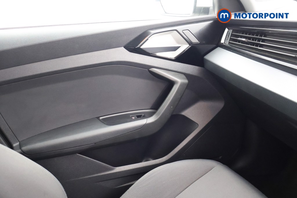 Used Audi A1 for sale - 76491708: Photo 9