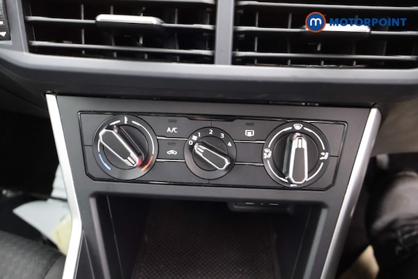 Used Volkswagen Polo 2024 for sale - 76184751: Photo 19