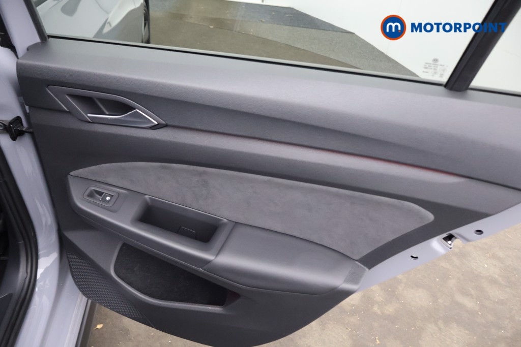 Used Volkswagen Golf 2023 for sale - 77048195: Photo 25