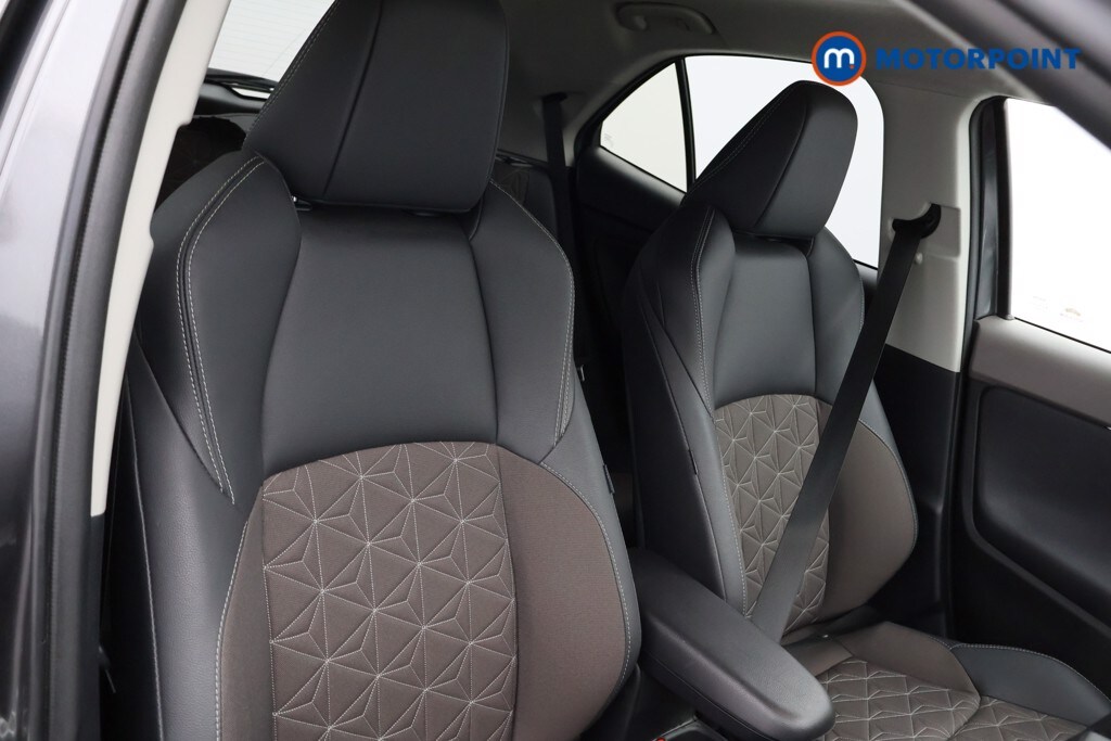 Used Toyota Yaris Cross 2023 for sale - 76056260: Photo 18