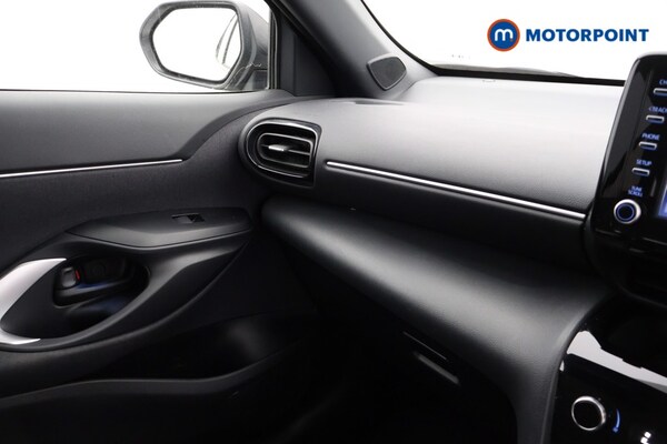 Used Toyota Yaris Cross 2023 for sale - 76196827: Photo 15