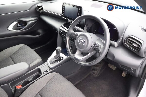 Used Toyota Yaris Cross 2023 for sale - 76196827: Photo 18