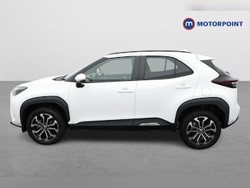 Used Toyota Yaris Cross 2023 for sale - 76196827: Photo 4