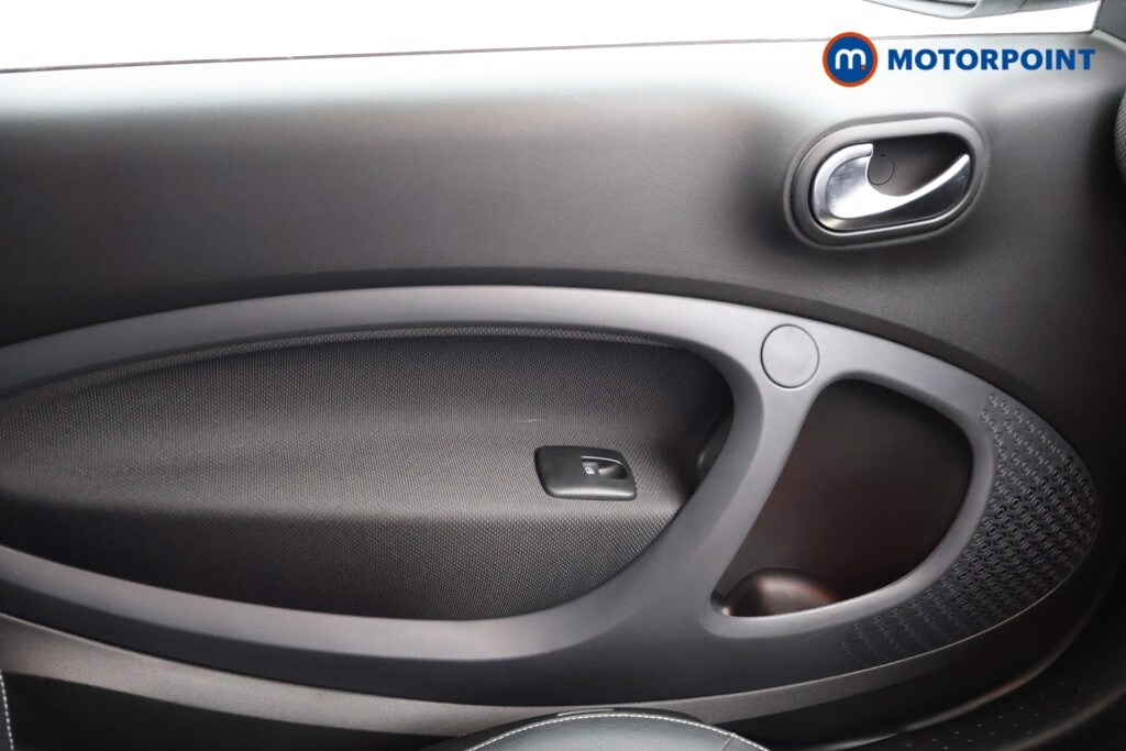 Used smart fortwo 2018 for sale - 77811135: Photo 19