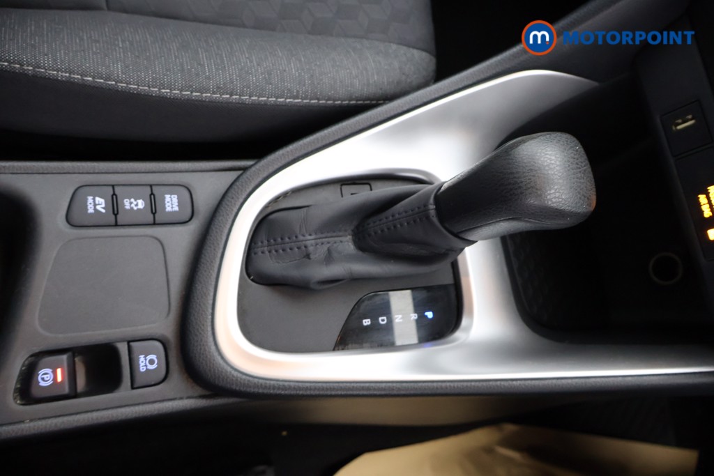 Used Toyota Yaris 2021 for sale - 77026116: Photo 17