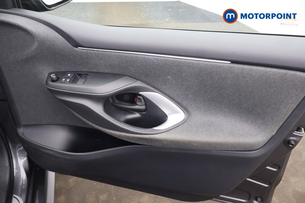 Used Toyota Yaris 2021 for sale - 77026116: Photo 20