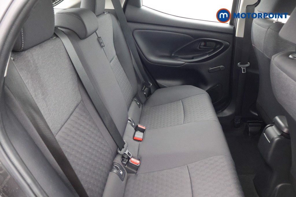 Used Toyota Yaris 2021 for sale - 77026116: Photo 23