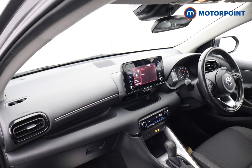 Used Toyota Yaris 2021 for sale - 77026116: Photo 26