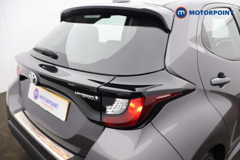 Used Toyota Yaris 2021 for sale - 77026116: Photo 30