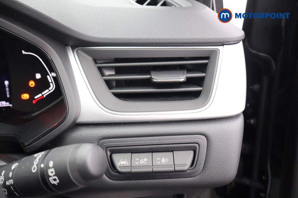Used Renault Captur 2024 for sale - 76367217: Photo 15